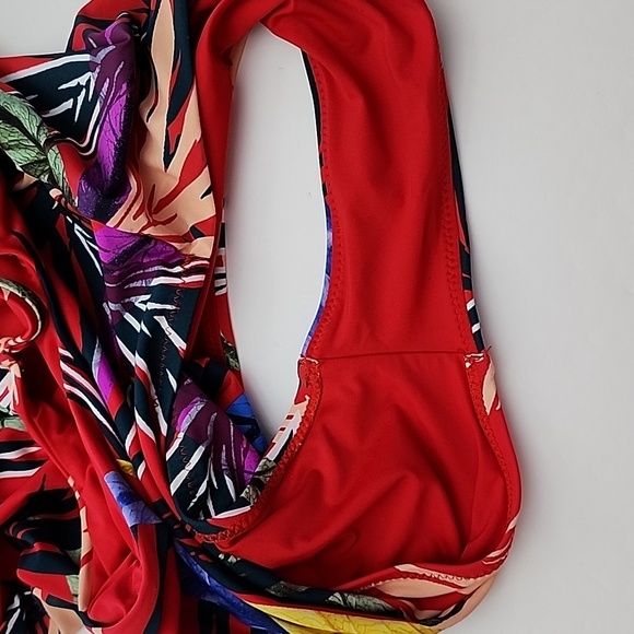 One Piece Bathing Suit Strappy Back Red Multi Tropical Floral Print Size  S/M - Picture 9 of 15